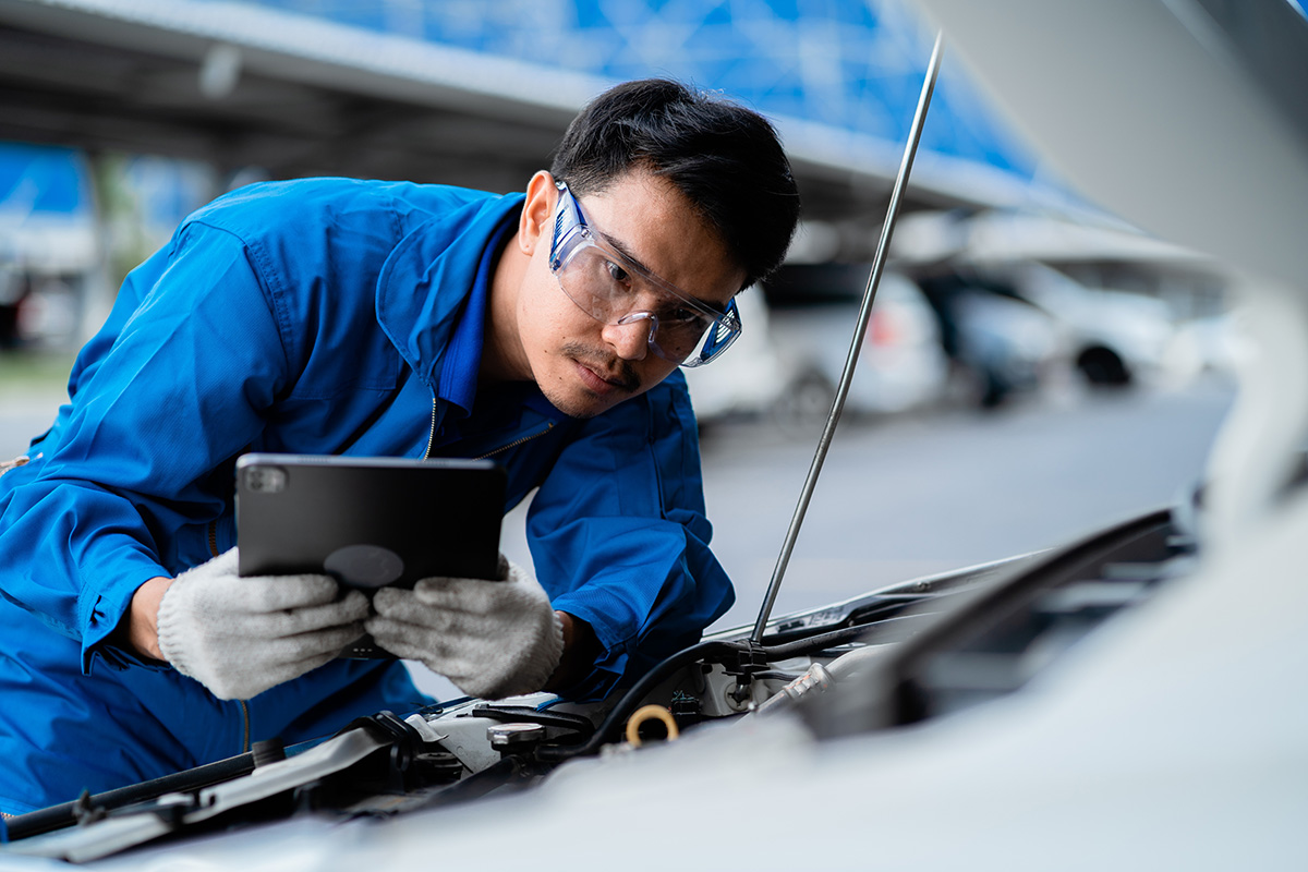 Global Auto Manufacturer Accelerates Digital Transformation with Snowflake Analytics Platform